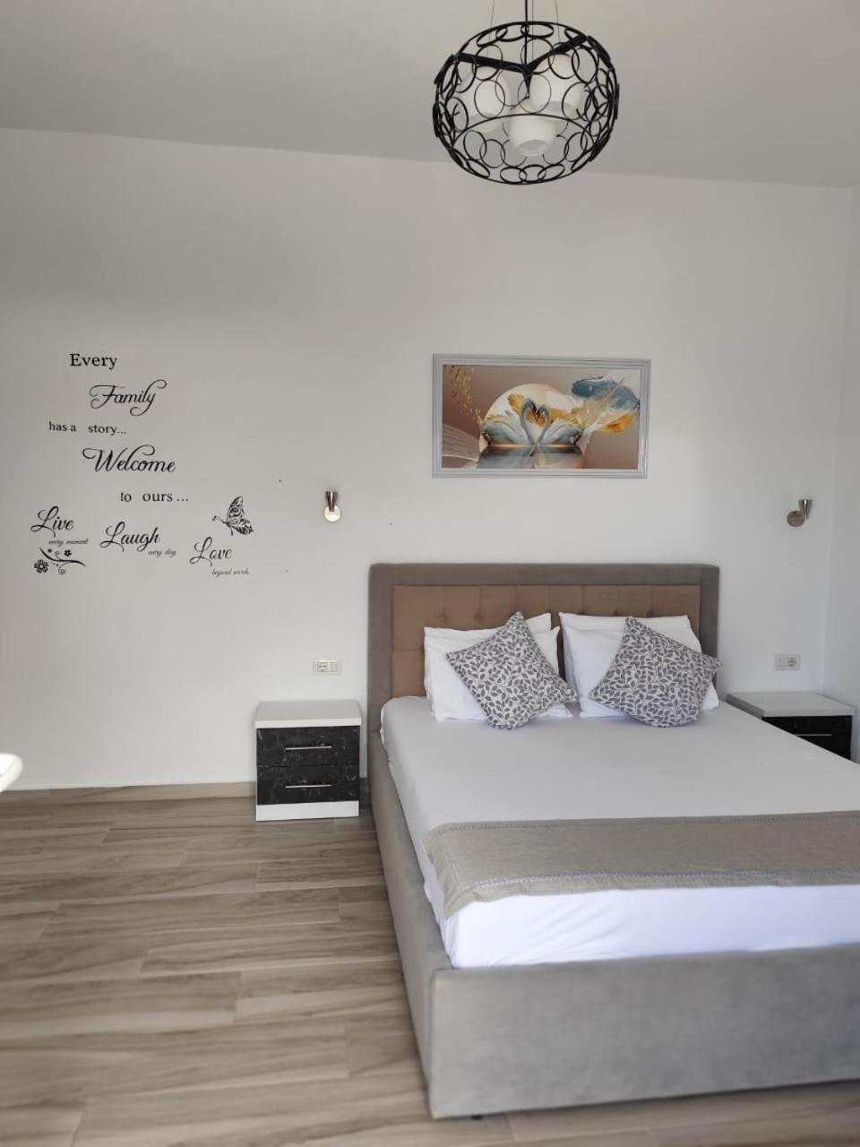 קסאמיל M&J Home מראה חיצוני תמונה