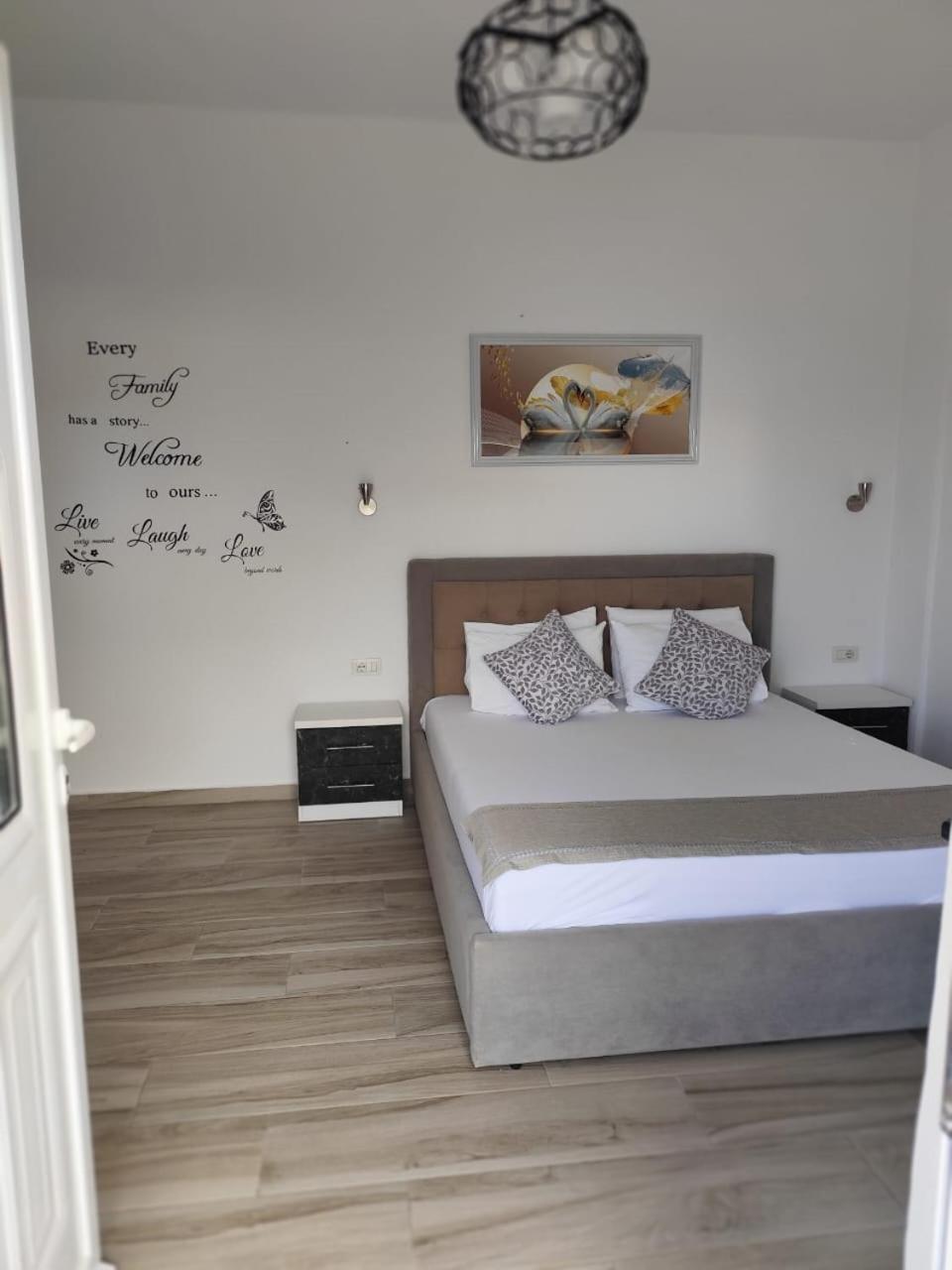 קסאמיל M&J Home מראה חיצוני תמונה