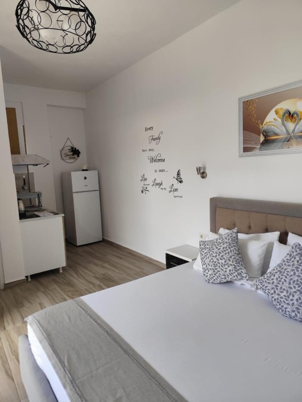 קסאמיל M&J Home מראה חיצוני תמונה